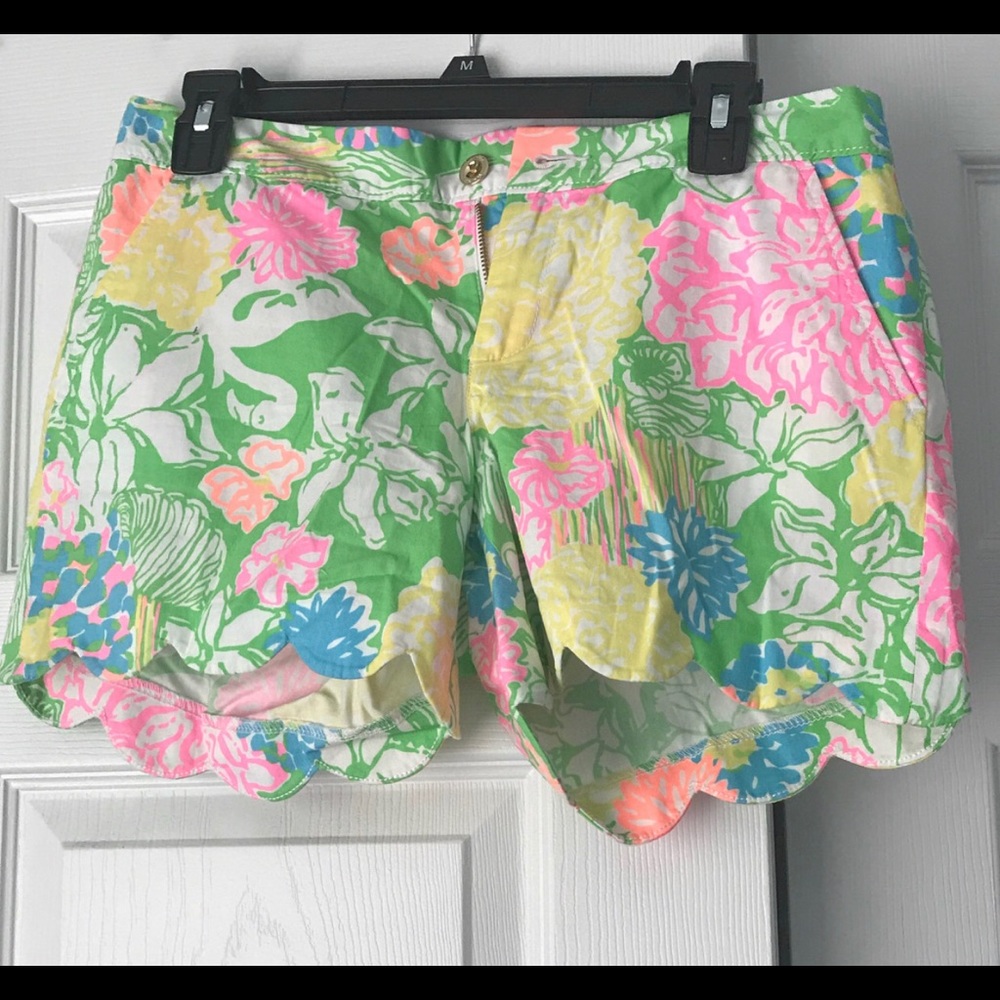 Lily Pulitzer Shorts Size 4 but fit like a 5/6